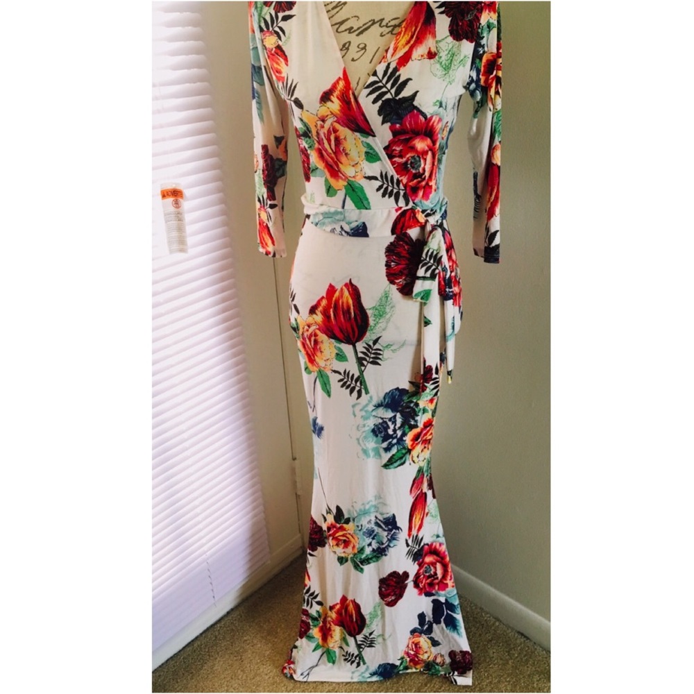 Tulips maxi mermaid dress 95% polyester 5% spandex